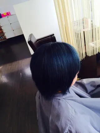 ショート カラー 阿久津 泰幸のヘアスタイル