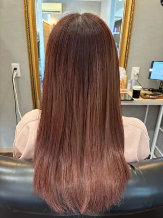 ロング LEEK ［リーク］ 石原愛里のヘアスタイル