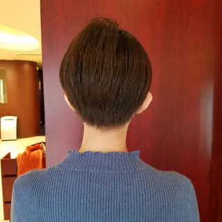 ショート 麻里 杏彩のヘアスタイル