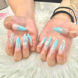 ネイル ❤️💛REBEST 付け放題Nailのネイルデザイン