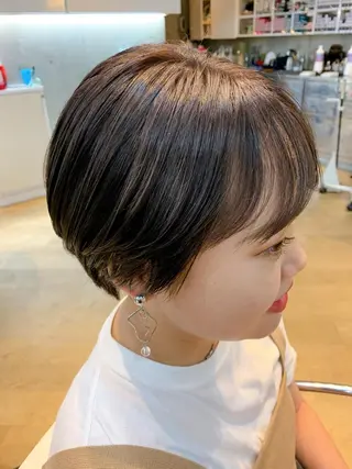 ショート カラー MIA 菅原のヘアスタイル