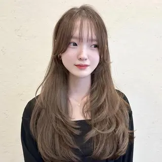 ロング 🌹ハッシュカット、 レイヤー韓国ヘア🌹のヘアスタイル