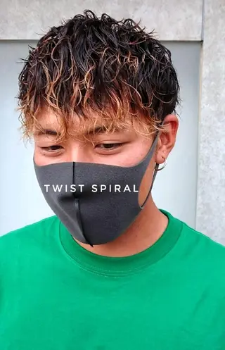 ショート メンズ パーマ 【メンズ専門】 田口雄也のヘアスタイル