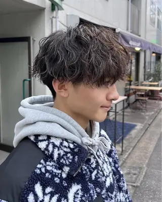 ミディアム パーマ メンズ homme, famille raugh【オム・ファミーユ・ラグ】所属・【メンズ特化】パーマ /マッシュ/たいちのヘアスタイル