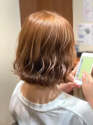 ミディアム フォーバイグランデ カラーのヘアスタイル