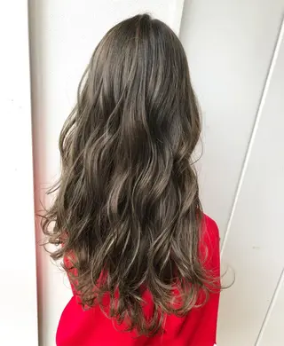 ロング カラー ヘアアレンジ Le/a谷町 野上幹太のヘアスタイル