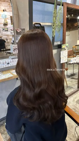 ロング カラー 光本 杏のヘアスタイル