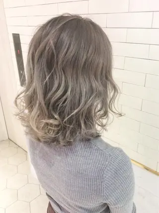 ミディアム カラー レイヤーカット× 髪質改善たもりのヘアスタイル