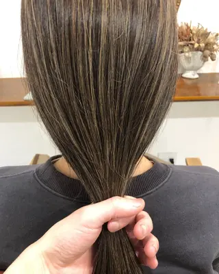 セミロング カラー 髪の悩みを解決！ 那須達敦のヘアスタイル