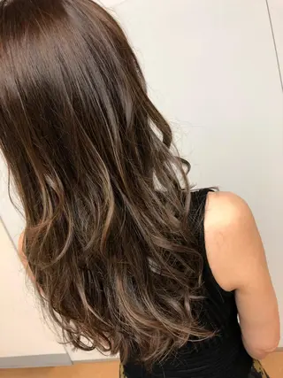 ロング カラー SKY re-beau所属・田鎖 英樹のヘアスタイル