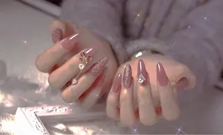 ネイル Moonstone Salon所属・Moonstone Salonのネイルデザイン