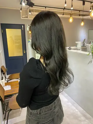 セミロング カラー きよはらちさき🍑 柔らかカラー🌱🫧のヘアスタイル