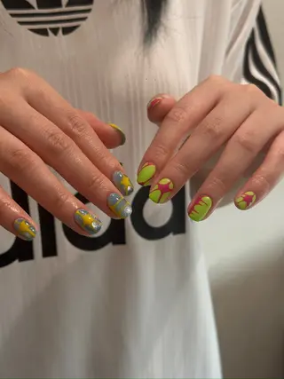 ネイル 🎀 Hiyubi._.nail 🫧所属・🎀フェイ フェイ🫧💗のネイルデザイン