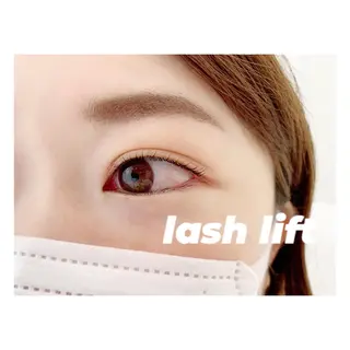 マツエク・マツパ /flavor所属・/flavor 秋元優香の眉毛・アイブロウイメージ