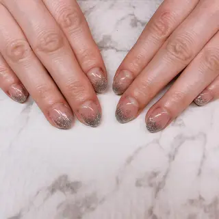 ネイル Lily Roseスタッフ一同のマツエク・マツパデザイン