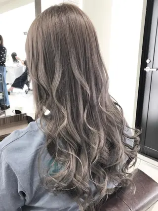 ロング カラー Zina 難波所属・YUDA 湯田のヘアスタイル