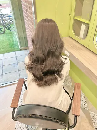 ロング ioe 西梅田＋店のヘアスタイル