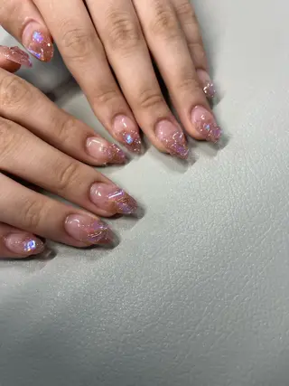 ネイル 鈴木 愛理のネイルデザイン