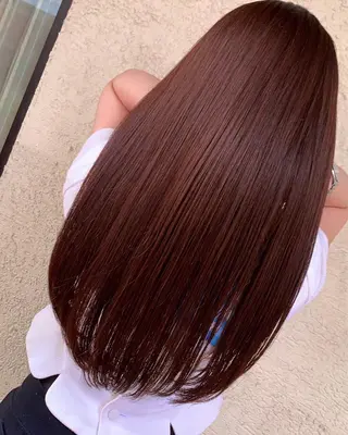 ロング アブアイ所属・🌈艶髪ハイトーン SENAのヘアスタイル