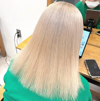 セミロング little salt 渋谷店所属・akina＊ブリーチ ♡トレンドヘアのヘアスタイル