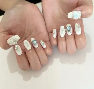 ネイル Bi_nail. yuuのネイルデザイン