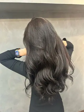 ロング カラー TNB TOKYO所属・Insta 指名 No.1KURUMIのヘアスタイル