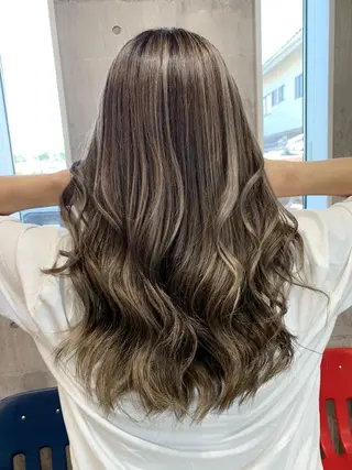 ロング Welila by haku所属・Yuuki ウェリラバイハクのヘアスタイル