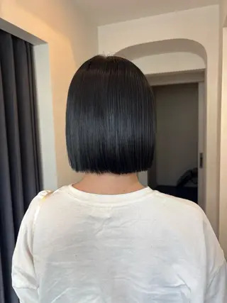 ミディアム カラー 栗林 茉那のヘアスタイル
