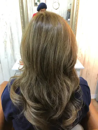 セミロング 🐆アンドウ チカコ🦓のヘアスタイル