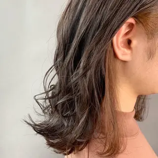 ミディアム カラー 福森 みずきのヘアスタイル