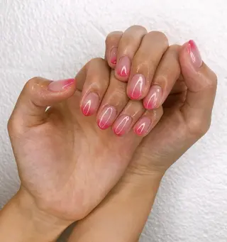 ネイル 脇坂 千晶のネイルデザイン