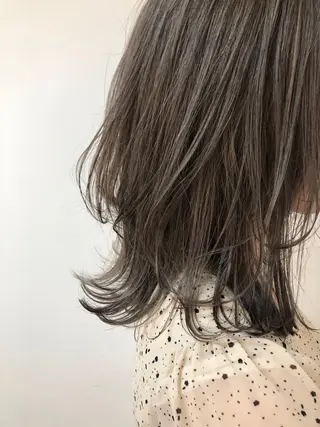 ミディアム カラー 透明感カラー* レイヤー/清水大地のヘアスタイル