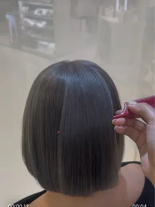 ショート カラー 艶質改善/縮毛矯正 ササキナツミのヘアスタイル