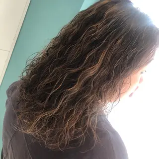 ロング パーマ 🌈艶カラー× メンズパーマ永埜🌈のヘアスタイル