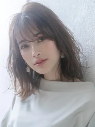 ミディアム 🎀ハイトーン/レイ ヤー/Reina🎀のヘアスタイル