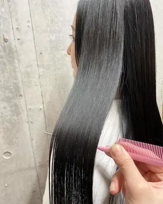ロング ❣️髪質改善特化❣️ カモアオイのヘアスタイル