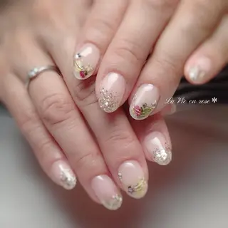 ネイル ラヴィアン ローズのネイルデザイン