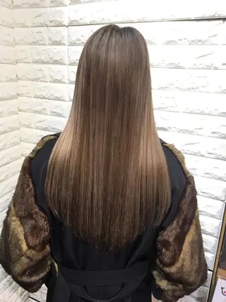 ロング IwAsh大和駅前店所属・IwAsh大和駅前店 河野亜里香のヘアスタイル