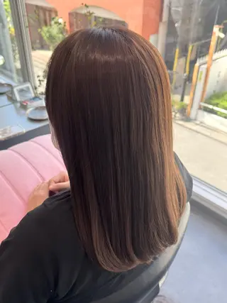 セミロング 岩城 由佳のヘアスタイル