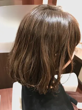 ミディアム カラー BIANCO北堀江 AKANEのヘアスタイル