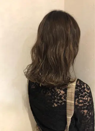 ミディアム カラー bococa りんのヘアスタイル
