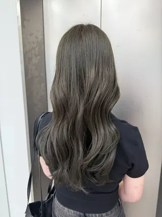 ロング AISA viewNAGOYAのヘアスタイル