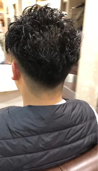 メンズ 西川 仁のヘアスタイル
