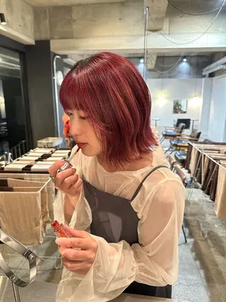 ミディアム 小河 穂香のヘアスタイル