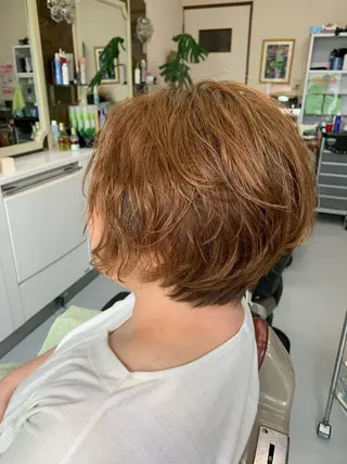 ショート パーマ ストウ ナナエのヘアスタイル