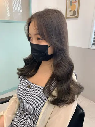 ロング カラー FRAME+spa&hair roomなんば駅前店所属・🌸MAYU🌸 ハイトーン➕レイヤーのヘアスタイル