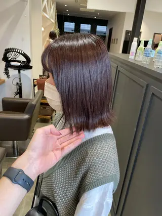 ミディアム カラー 細沼 葵のヘアスタイル