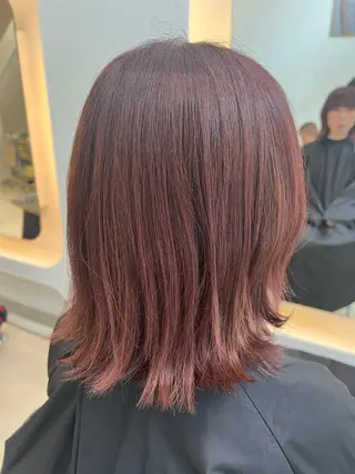 ミディアム カラー 平尾 ひよりのヘアスタイル