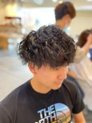 ミディアム パーマ メンズ 小野 康生のヘアスタイル