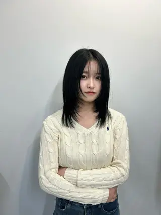 ミディアム sunc所属・レイヤーカット ワンホンヘアそうたのヘアスタイル